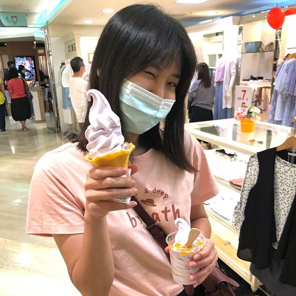 Meet your Posher, Yen - Picture 1 of 1